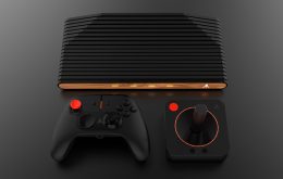 Spielekonsole Atari VCS mit Controller